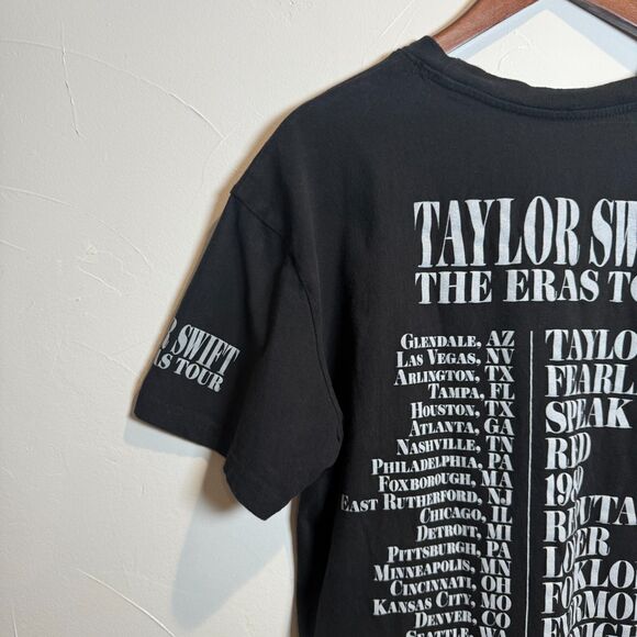 Taylor Swift Era's Tour Shirt Short Sleeve Size Large - Picture 9 of 10